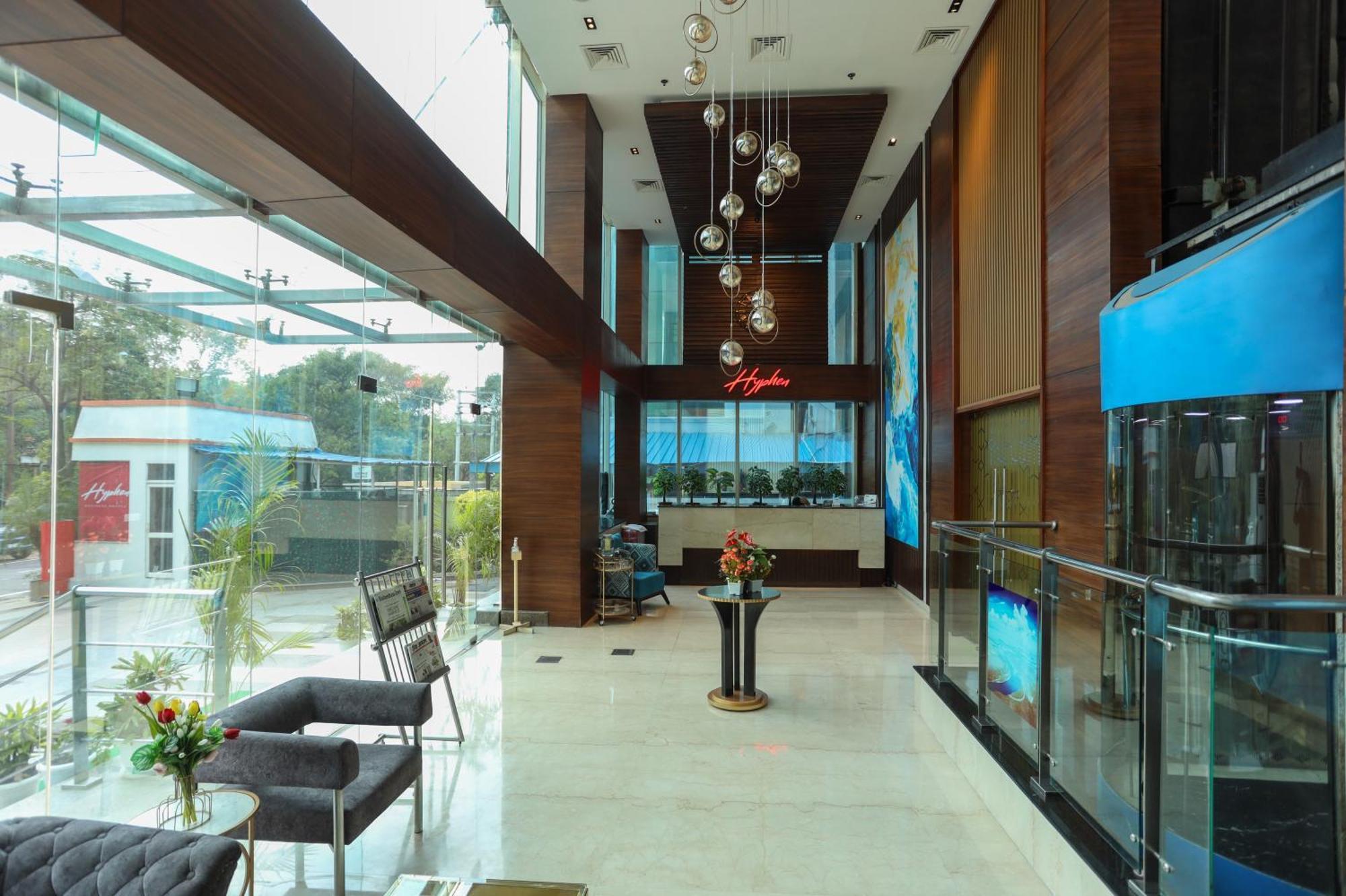 Hyphen Business Hotel Noida Zewnętrze zdjęcie