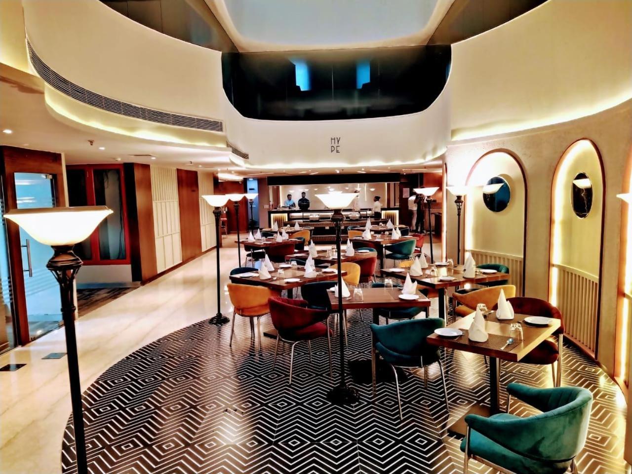 Hyphen Business Hotel Noida Zewnętrze zdjęcie