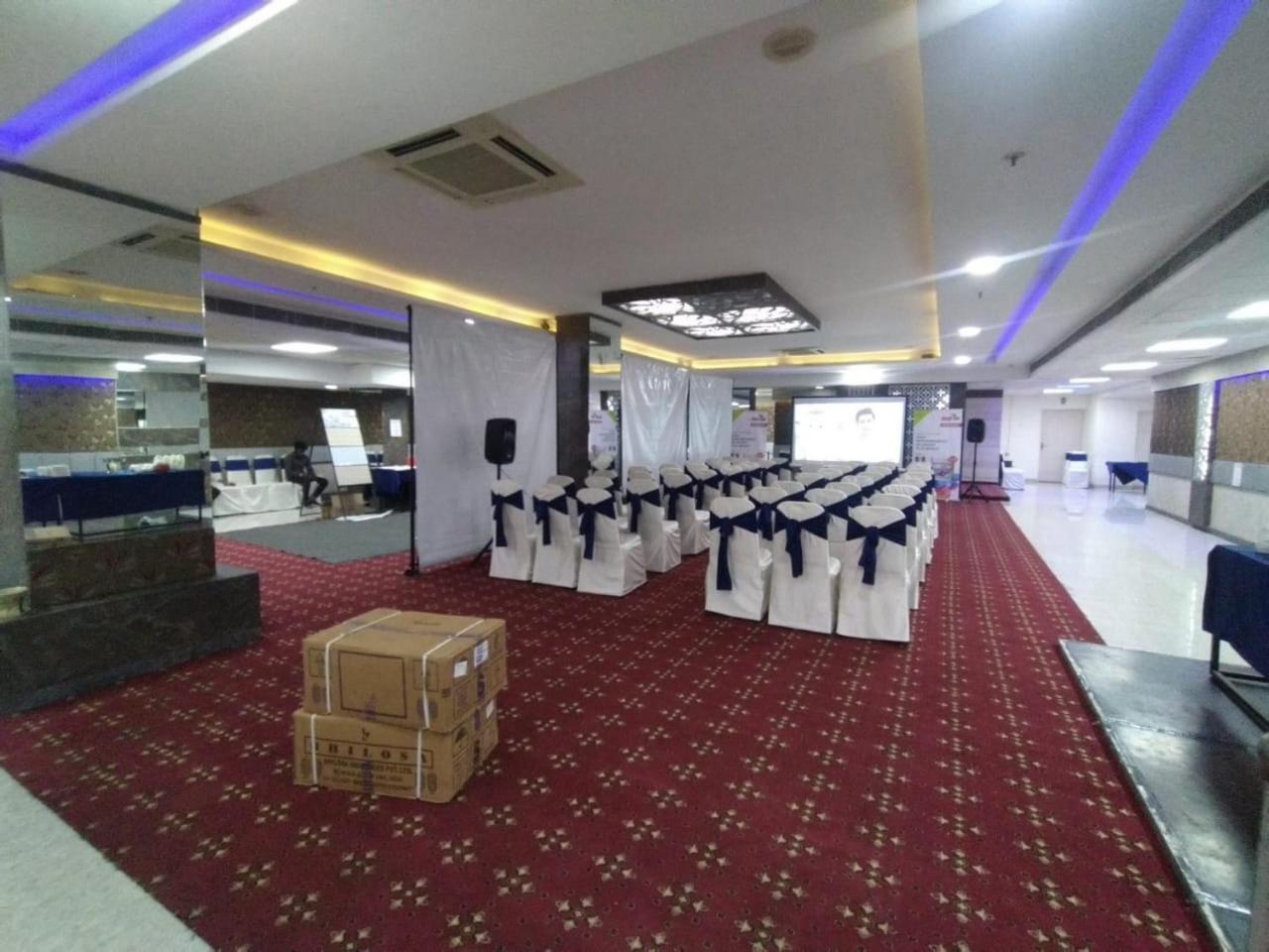 Hyphen Business Hotel Noida Zewnętrze zdjęcie
