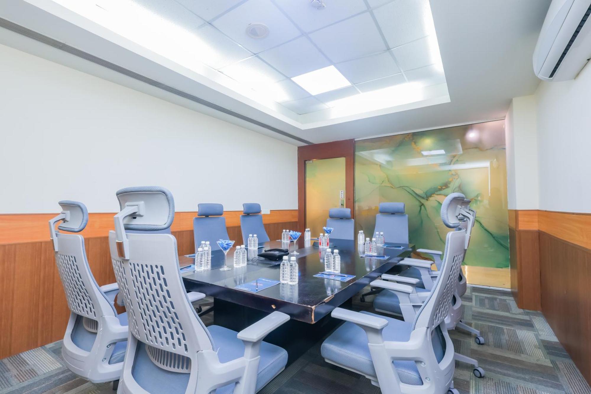 Hyphen Business Hotel Noida Zewnętrze zdjęcie