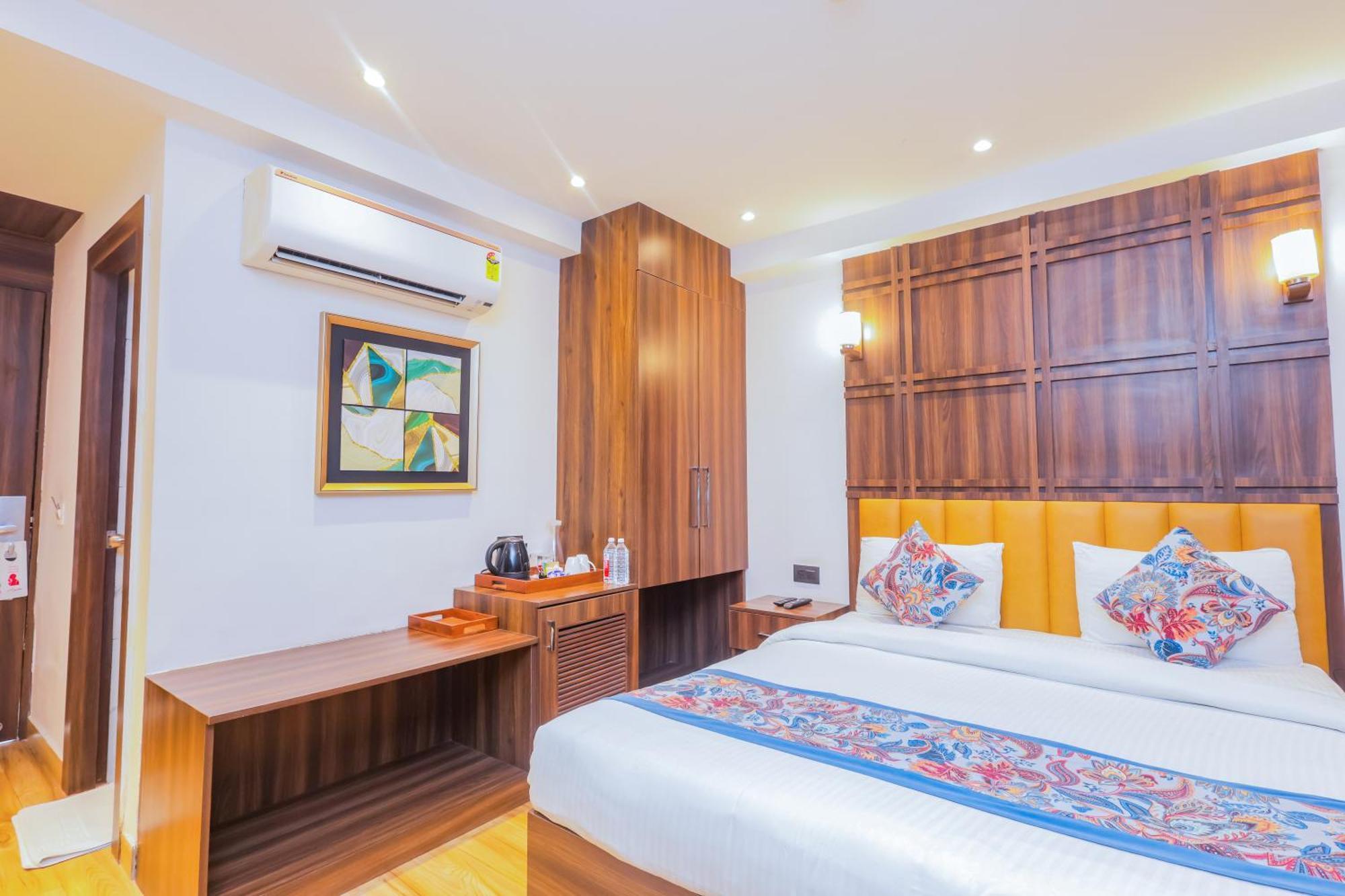 Hyphen Business Hotel Noida Zewnętrze zdjęcie