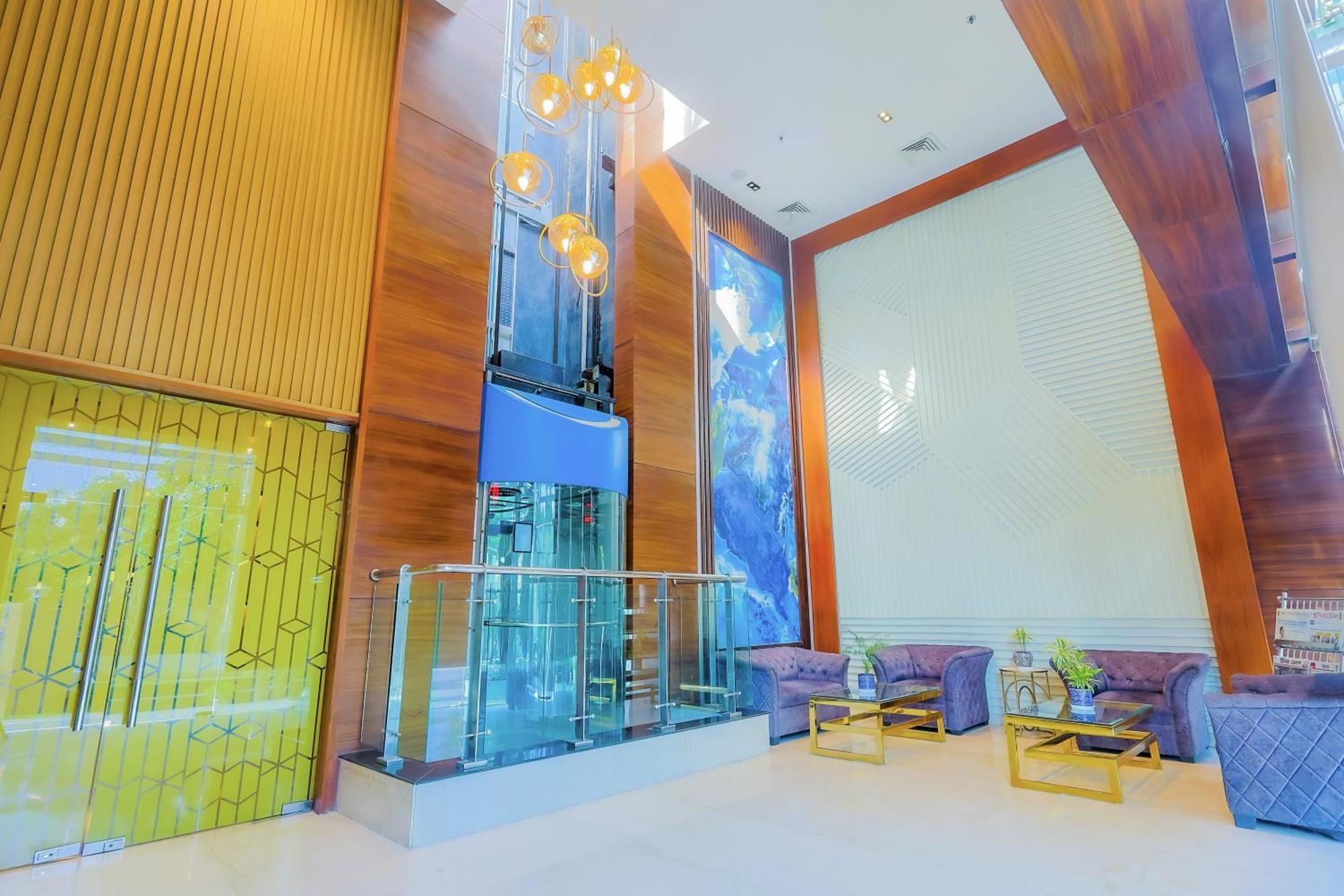 Hyphen Business Hotel Noida Zewnętrze zdjęcie